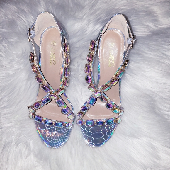 Ladies box heels - Picture 3 of 3